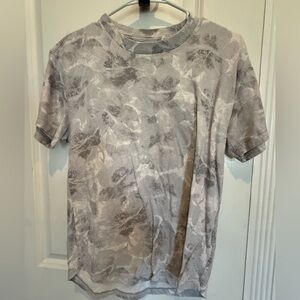 Abercrombie & Fitch Soft A&F Tee Gray Floral XS